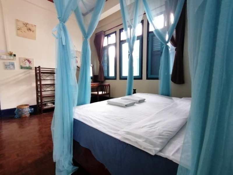 Viradesa Guesthouse Luang Prabang Bagian luar foto